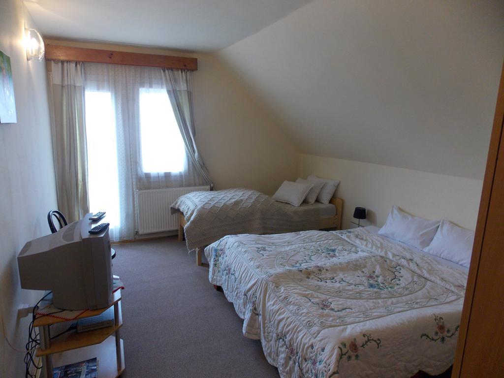 Casa Fortyogo Tîrgu Secuiesc Habitación foto