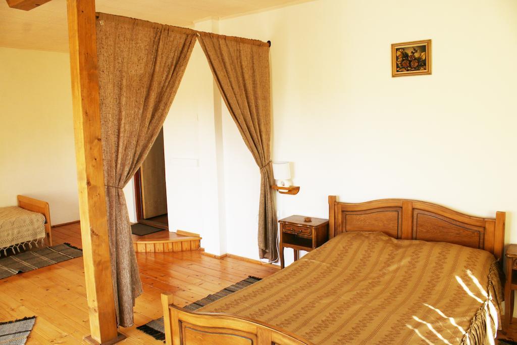 Casa Fortyogo Tîrgu Secuiesc Habitación foto